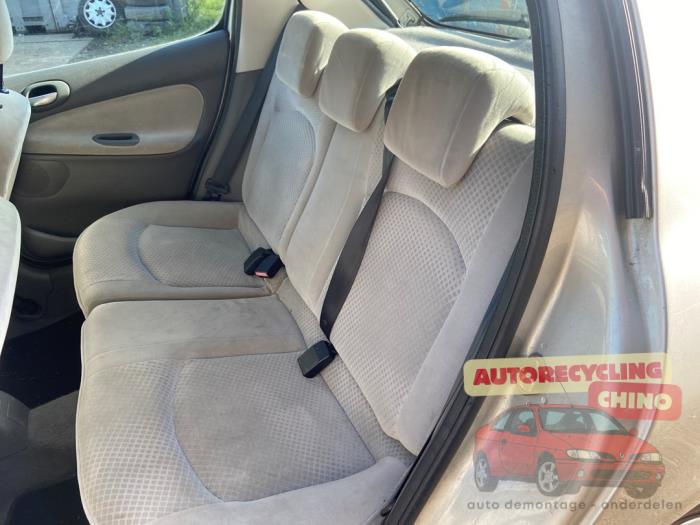 Peugeot 206 1.4 16V Sloopvoertuig (2004, Grijs)