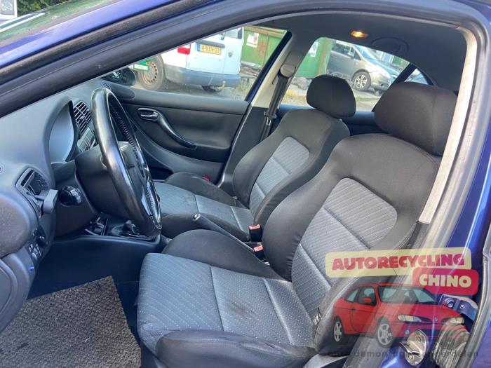 Seat Leon 1.6 16V Sloopvoertuig (2004, Blauw)
