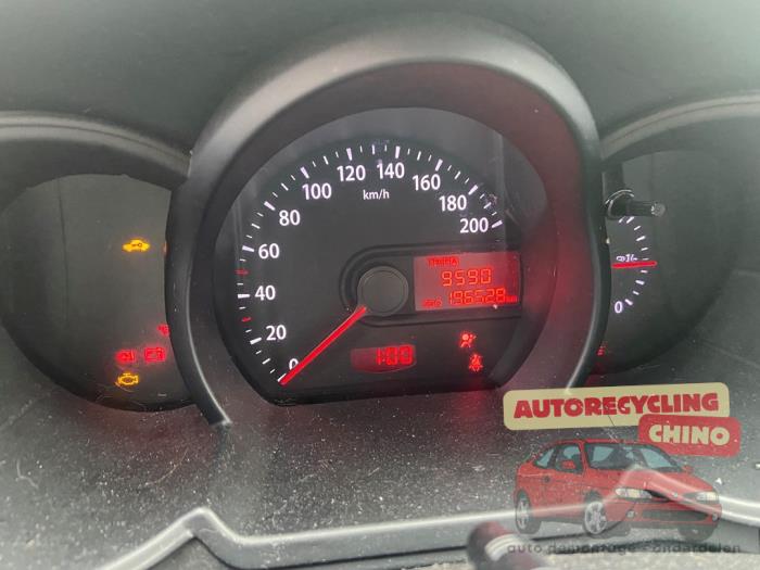 Kia Picanto 1.0 12V Sloopvoertuig (2011, Wit)