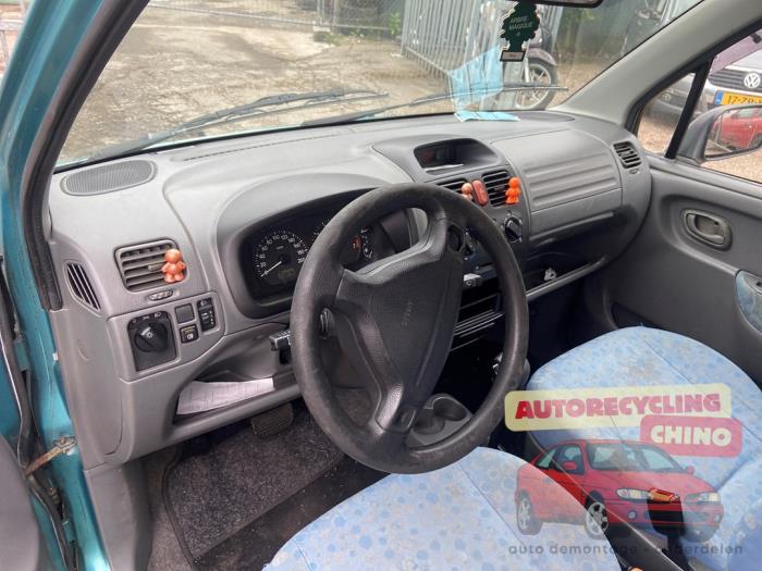 Suzuki Wagon-R+ 1.3 16V Sloopvoertuig (2001, Groen)