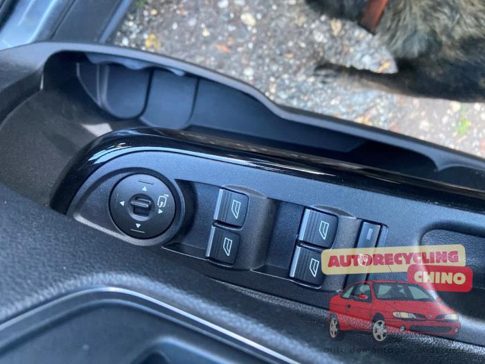 Ford B-Max 1.0 EcoBoost 12V 100 Sloopvoertuig (2016, Grijs)