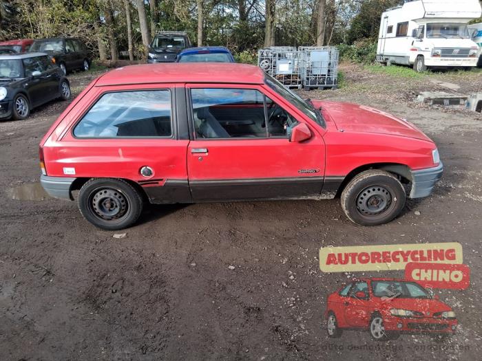 Opel Corsa A 1.4 i City,Swing,GL,Joy Kat. Sloopvoertuig (1993, Rood)