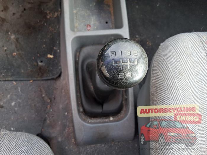 Opel Corsa A 1.4 i City,Swing,GL,Joy Kat. Sloopvoertuig (1993, Rood)