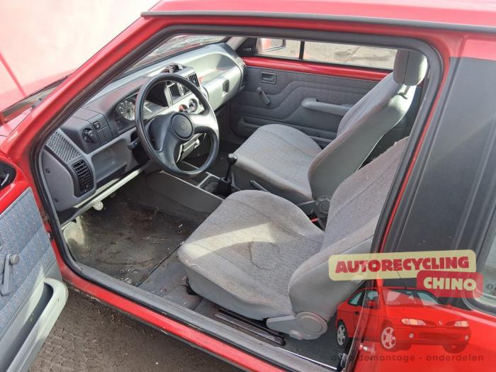 Opel Corsa A 1.4 i City,Swing,GL,Joy Kat. Sloopvoertuig (1993, Rood)