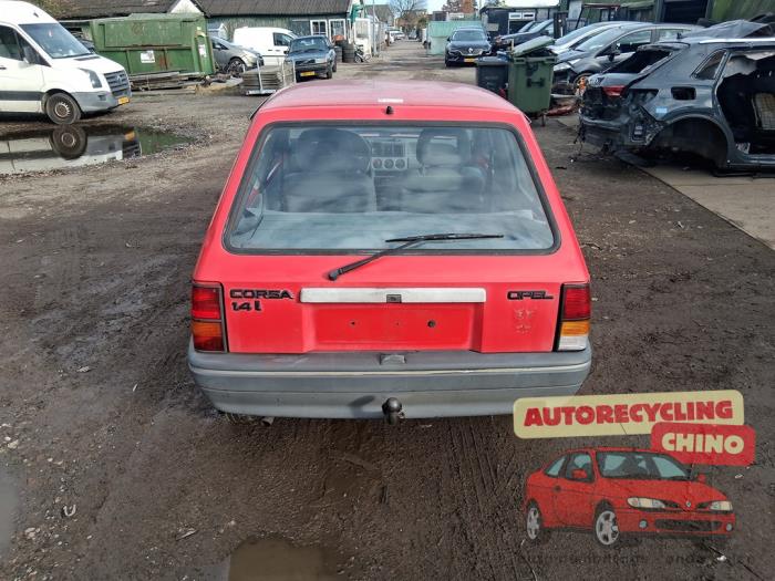 Opel Corsa A 1.4 i City,Swing,GL,Joy Kat. Sloopvoertuig (1993, Rood)
