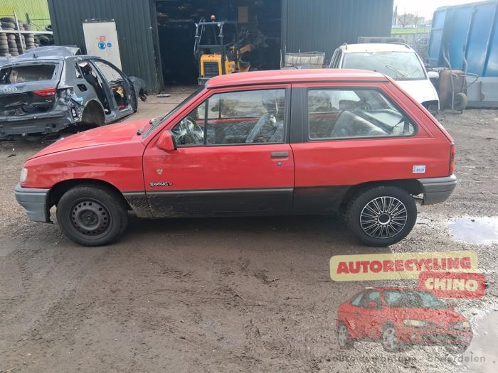 Opel Corsa A 1.4 i City,Swing,GL,Joy Kat. Sloopvoertuig (1993, Rood)