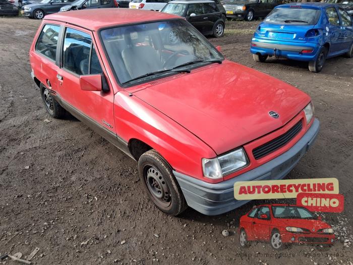 Opel Corsa A 1.4 i City,Swing,GL,Joy Kat. Sloopvoertuig (1993, Rood)