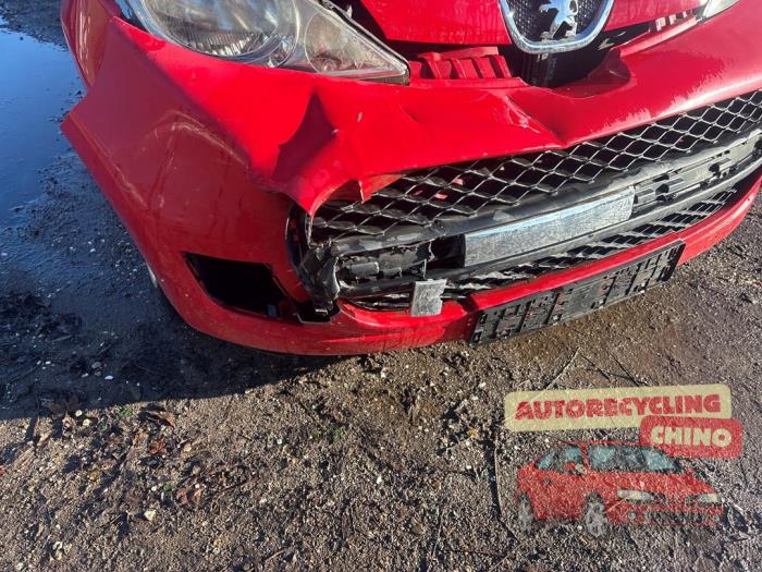 Peugeot 107 1.0 12V Sloopvoertuig (2009, Rood)