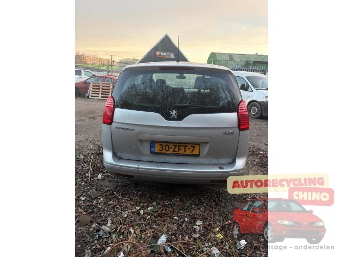 Peugeot 5008 I 1.6 THP 16V Sloopvoertuig (2011, Grijs)