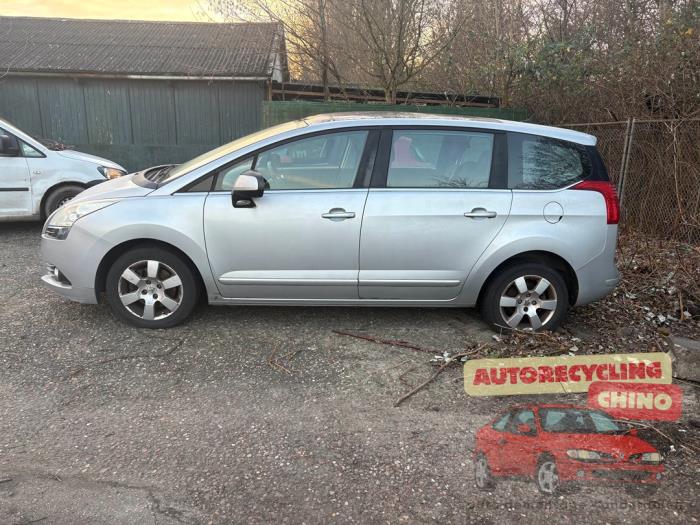 Peugeot 5008 I 1.6 THP 16V Sloopvoertuig (2011, Grijs)