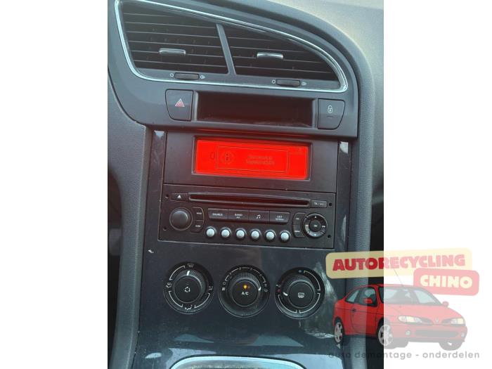 Peugeot 5008 I 1.6 THP 16V Sloopvoertuig (2011, Grijs)