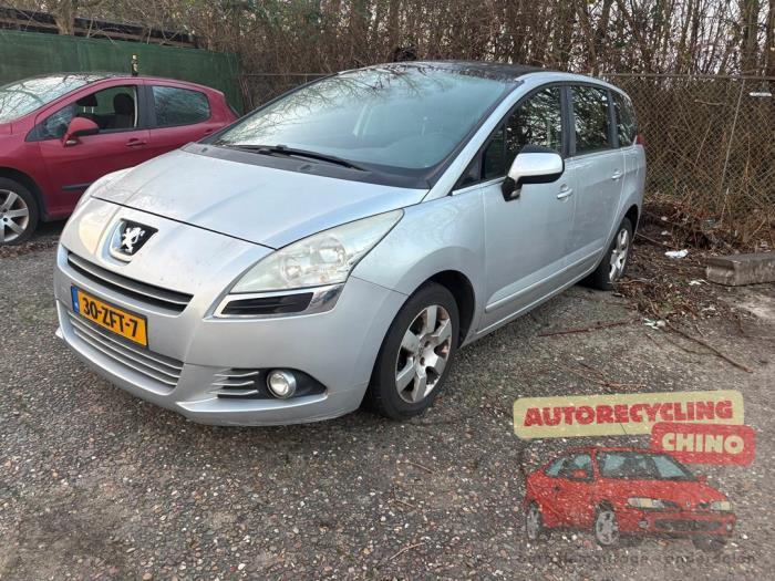 Peugeot 5008 I 1.6 THP 16V Sloopvoertuig (2011, Grijs)