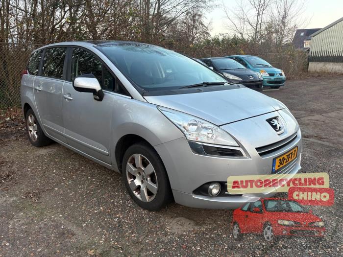 Peugeot 5008 I 1.6 THP 16V Sloopvoertuig (2011, Grijs)