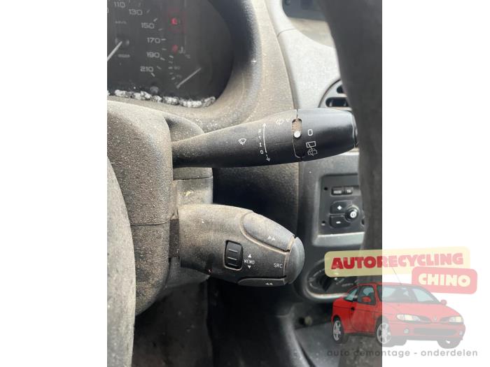 Peugeot 206 1.4 XR,XS,XT,Gentry Sloopvoertuig (2004, Grijs)