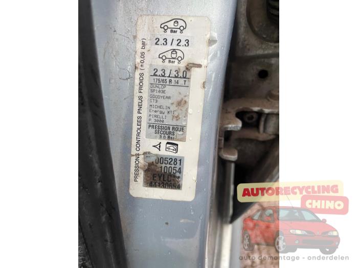 Peugeot 206 1.4 XR,XS,XT,Gentry Sloopvoertuig (2004, Grijs)