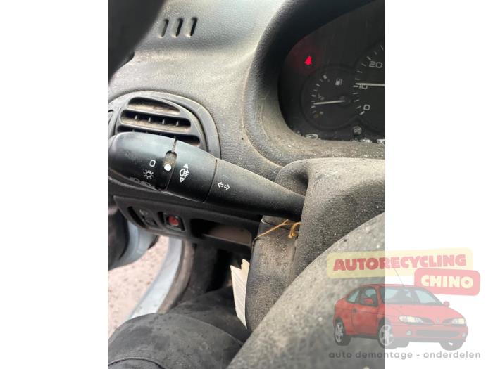 Peugeot 206 1.4 XR,XS,XT,Gentry Sloopvoertuig (2004, Grijs)