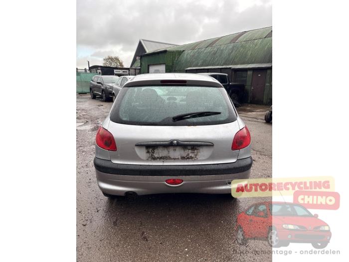 Peugeot 206 1.4 XR,XS,XT,Gentry Sloopvoertuig (2000, Grijs)