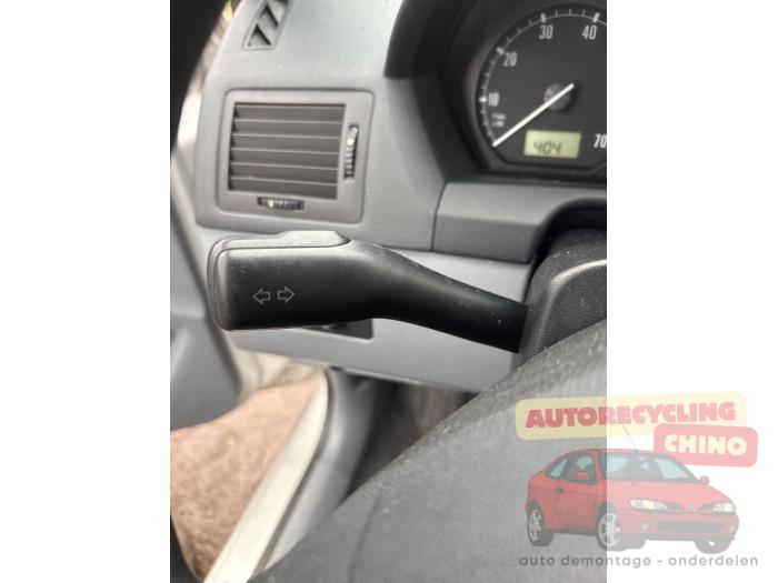 Skoda Fabia 1.4i Sloopvoertuig (2000, Grijs)