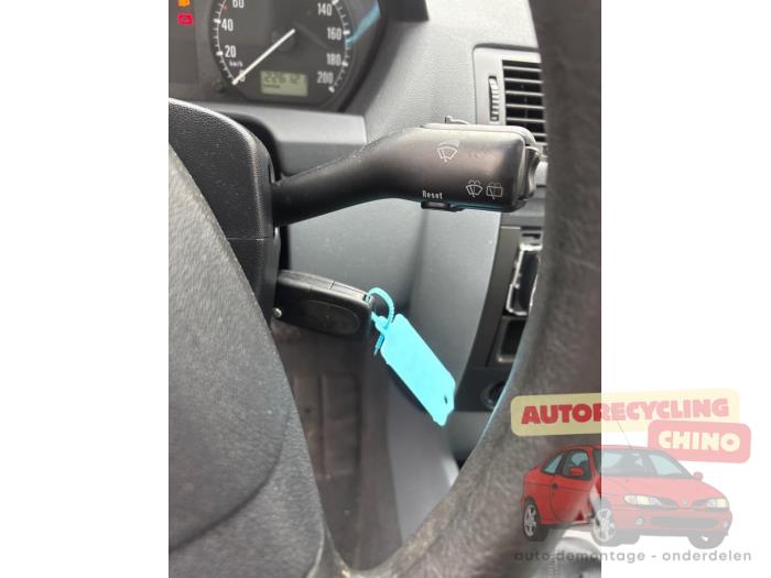 Skoda Fabia 1.4i Sloopvoertuig (2000, Grijs)