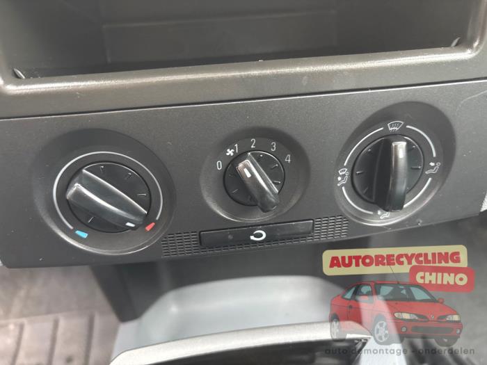 Skoda Fabia 1.4i Sloopvoertuig (2000, Grijs)