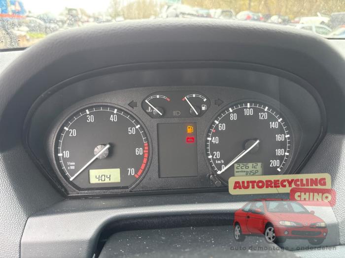 Skoda Fabia 1.4i Sloopvoertuig (2000, Grijs)