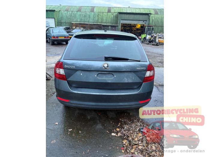 Skoda Rapid Spaceback 1.6 TDI 16V Sloopvoertuig (2016, Grijs)