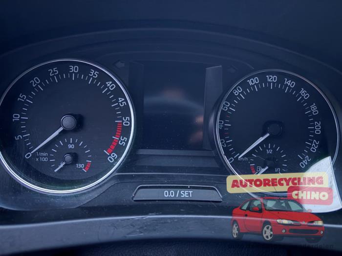 Skoda Rapid Spaceback 1.6 TDI 16V Sloopvoertuig (2016, Grijs)