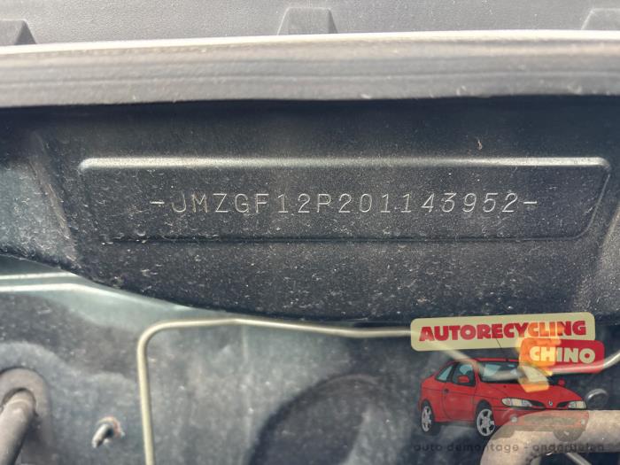 Mazda 626 1.8i 16V Sloopvoertuig (1999, Groen)