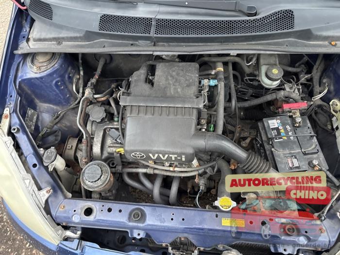 Toyota Yaris 1.0 16V VVT-i Sloopvoertuig (2001, Blauw)