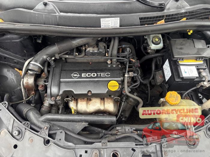 Opel Corsa D 1.4 16V Twinport Sloopvoertuig (2008, Zwart)