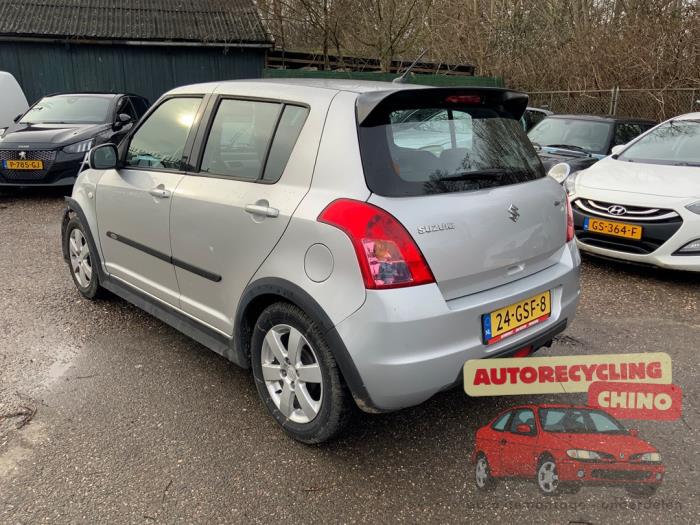 Suzuki Swift 1.3 VVT 16V Occasion (2008, Grijs)