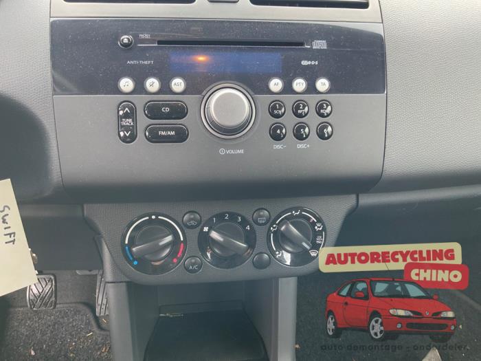 Suzuki Swift 1.3 VVT 16V Occasion (2008, Grijs)