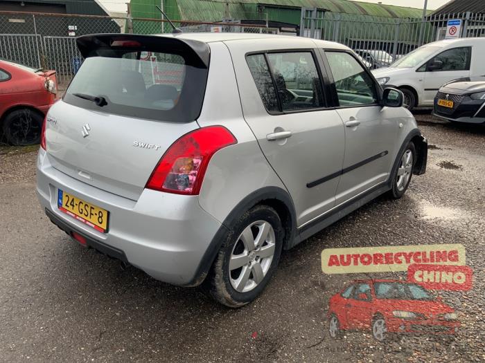 Suzuki Swift 1.3 VVT 16V Occasion (2008, Grijs)