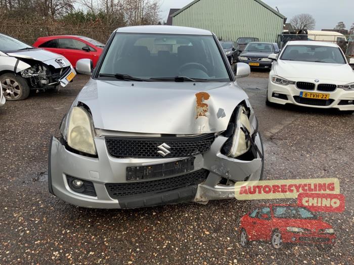 Suzuki Swift 1.3 VVT 16V Occasion (2008, Grijs)