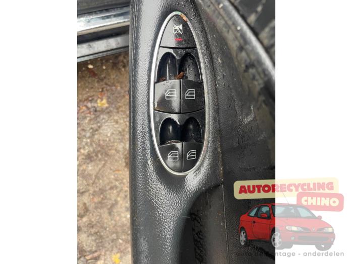 Mercedes CLS 320 CDI 24V Sloopvoertuig (2006, Zwart)