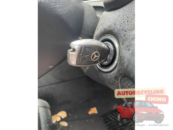 Mercedes CLS 320 CDI 24V Sloopvoertuig (2006, Zwart)