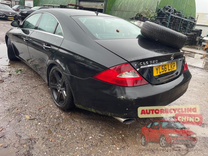 Mercedes CLS 320 CDI 24V Sloopvoertuig (2006, Zwart)