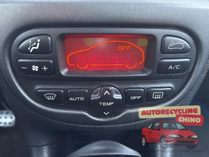 Peugeot 206 CC 2.0 16V Sloopvoertuig (2003, Grijs)