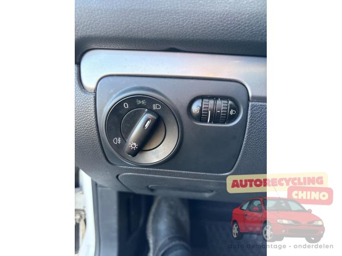 Volkswagen Golf VI Variant 1.6 TDI 16V 105 Sloopvoertuig (2013, Wit)