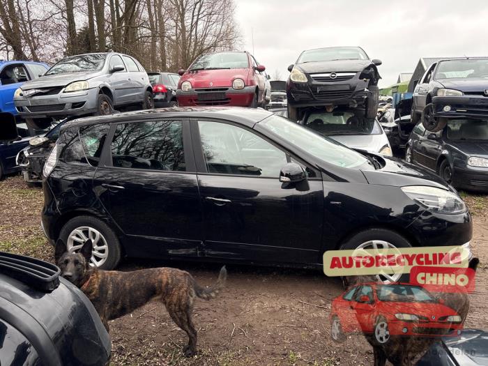 Renault Scénic III 1.2 16V TCe 115 Energy Sloopvoertuig (2015, Zwart)