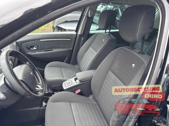 Renault Scénic III 1.2 16V TCe 115 Energy Sloopvoertuig (2015, Zwart)