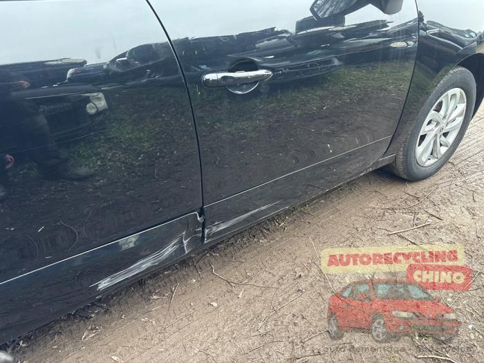 Renault Scénic III 1.2 16V TCe 115 Energy Sloopvoertuig (2015, Zwart)