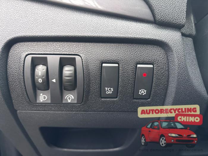 Renault Scénic III 1.2 16V TCe 115 Energy Sloopvoertuig (2015, Zwart)