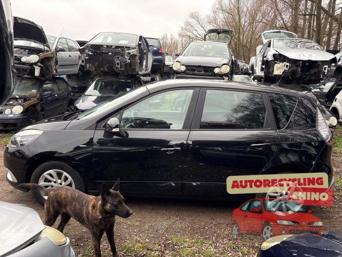 Renault Scénic III 1.2 16V TCe 115 Energy Sloopvoertuig (2015, Zwart)