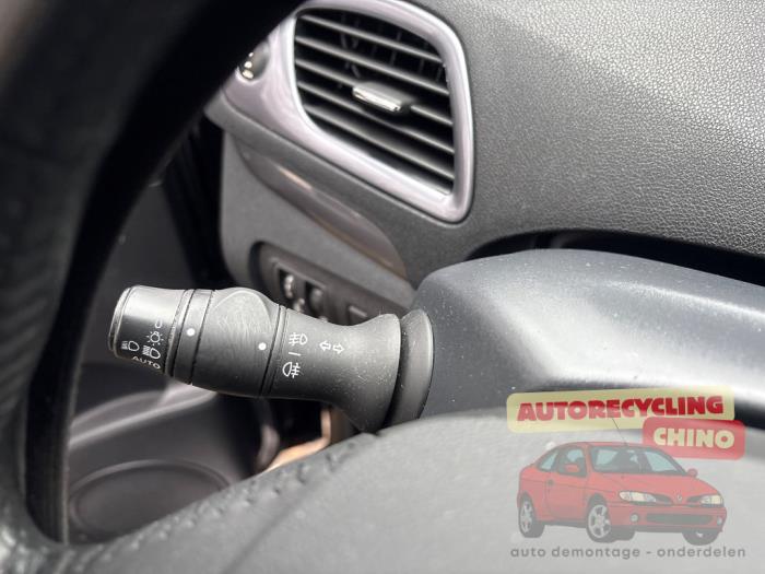 Renault Scénic III 1.2 16V TCe 115 Energy Sloopvoertuig (2015, Zwart)
