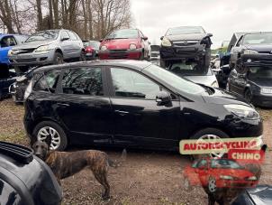 Renault Scénic III 1.2 16V TCe 115 Energy Sloopvoertuig (2015, Zwart)