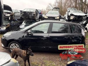 Renault Scénic III 1.2 16V TCe 115 Energy Sloopvoertuig (2015, Zwart)