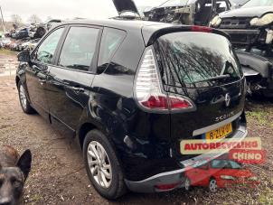 Renault Scénic III 1.2 16V TCe 115 Energy Sloopvoertuig (2015, Zwart)