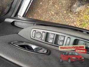 Renault Scénic III 1.2 16V TCe 115 Energy Sloopvoertuig (2015, Zwart)