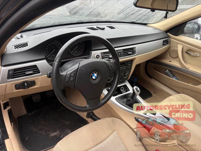 BMW 3 serie Touring 318i 16V Sloopvoertuig (2008, Zwart)